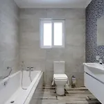 Pretty Beachfront Penthouse In Apartament *