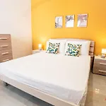 Pretty Beachfront Penthouse In Apartamento Mellieħa