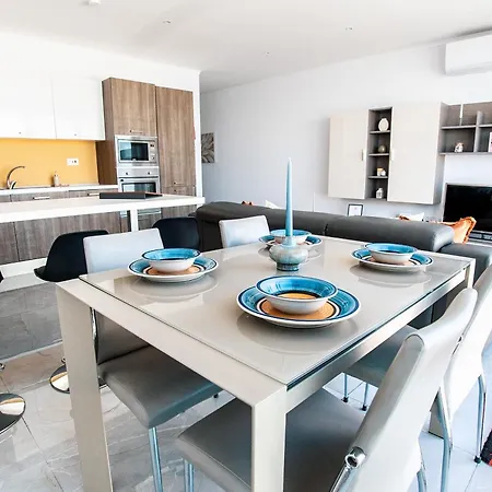 Pretty Beachfront Penthouse In