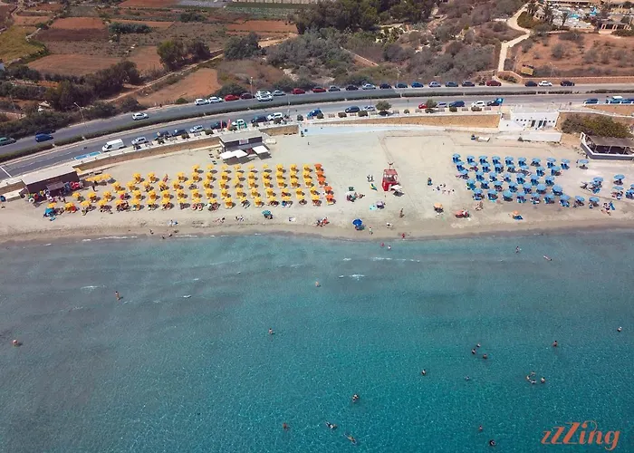 Pretty Beachfront Penthouse In Mellieħa