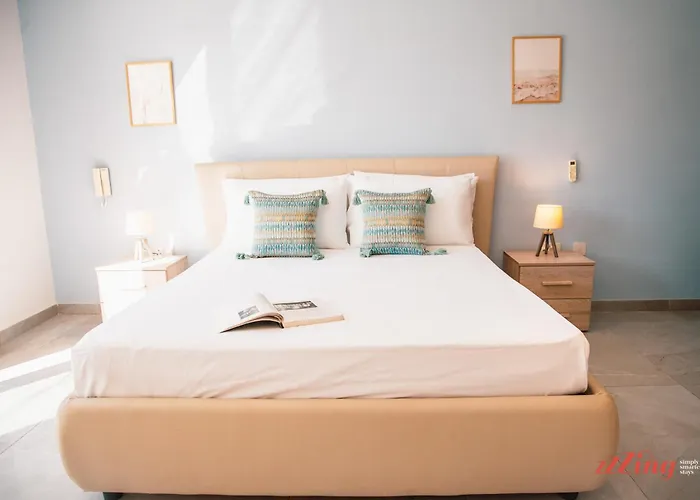 Pretty Beachfront Penthouse In Διαμέρισμα Mellieħa