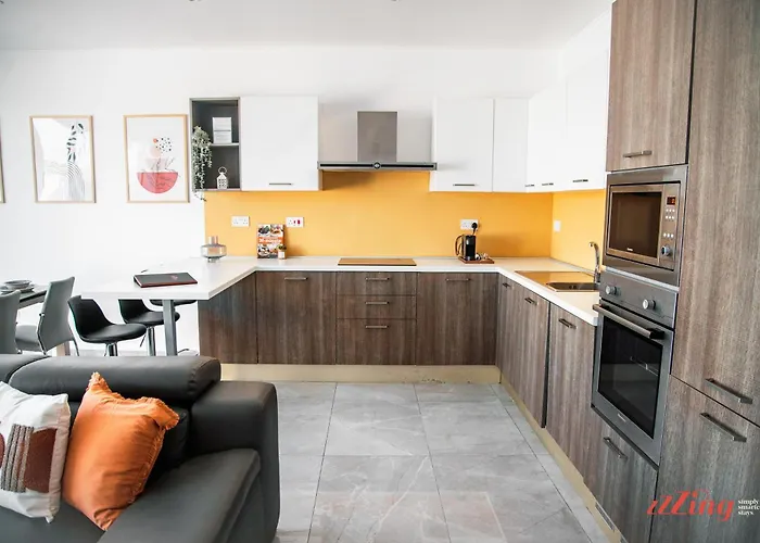 Pretty Beachfront Penthouse In * Mellieħa